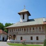 manastirea lainici imagini