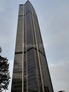 foto-Turnul-Montparnasse-din-Paris