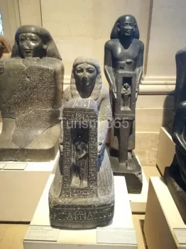 Muzeul_Louvre_egiptul_antic