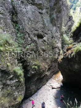 imagini_pe_traseu_valea_lui_stan